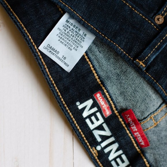 Levi's Denizen Skinny Ankle Jeans - Picture 2 of 4